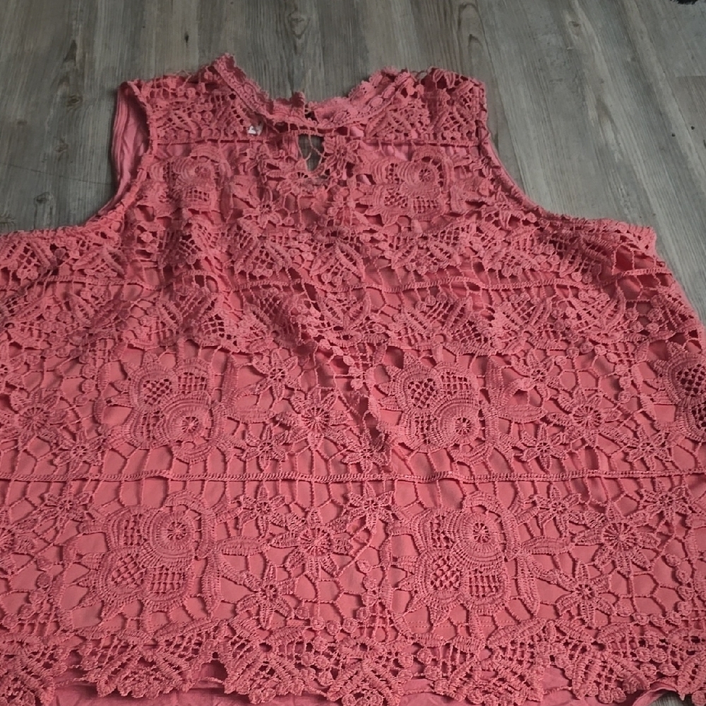 Elegant Pink Lace Sleeveless Top
